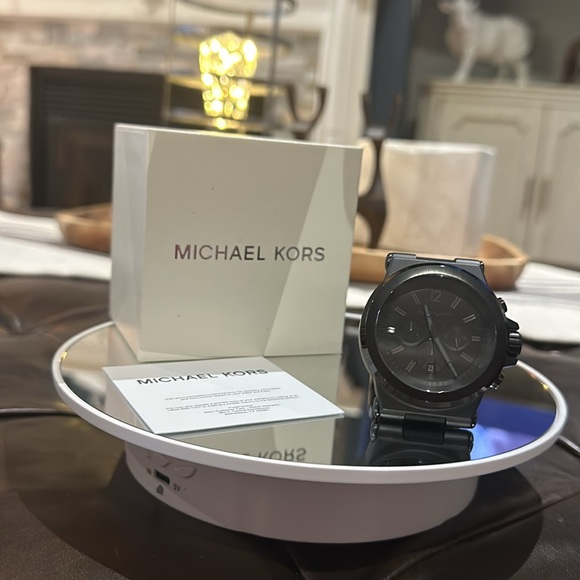 Authentic Michael Kors Men’s Dylan 45mm Chronograph Watch MK-8152, EUC - Picture 12 of 15